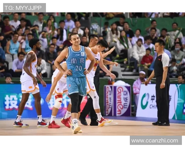 赛后分析：深圳排球队与南京排球队的比赛节奏与战术对比探讨