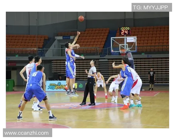 赛后分析:深圳篮球队与北京篮球队的比赛节奏与战术对比探讨 赛后分析:深圳篮球队与北京篮球队的比赛节奏与战术对比探讨