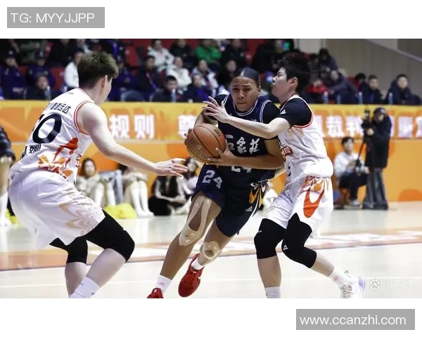 方硕在篮球赛场的崛起与挑战:从青年才俊到职业球员的奋斗历程 方硕在篮球赛场的崛起与挑战:从青年才俊到职业球员的奋斗历程