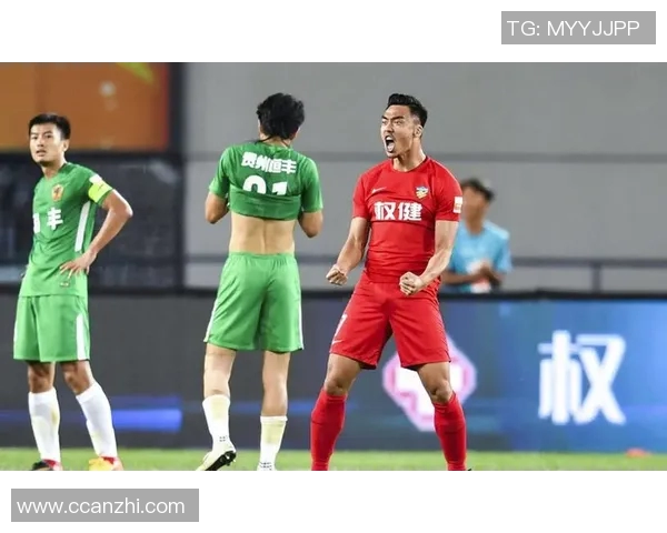 权健与上港激战正酣比赛结果揭晓引发球迷热议与期待 权健与上港激战正酣比赛结果揭晓引发球迷热议与期待