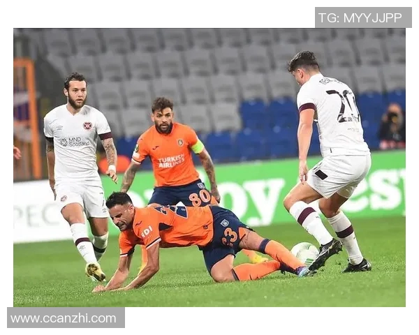 邓迪联与哈茨激战正酣谁能在这场对决中笑到最后