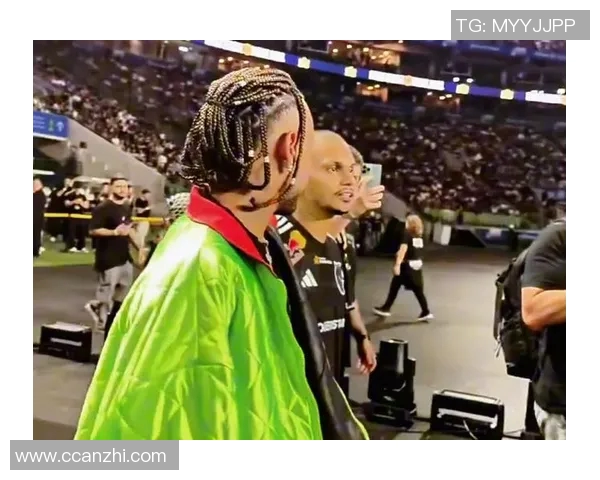 内马尔与卡卡的足球传奇对决谁将成为巴西足球的新象征 内马尔与卡卡的足球传奇对决谁将成为巴西足球的新象征